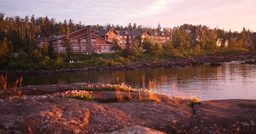 Cove Point Lodge Beaver Bay Exterior foto